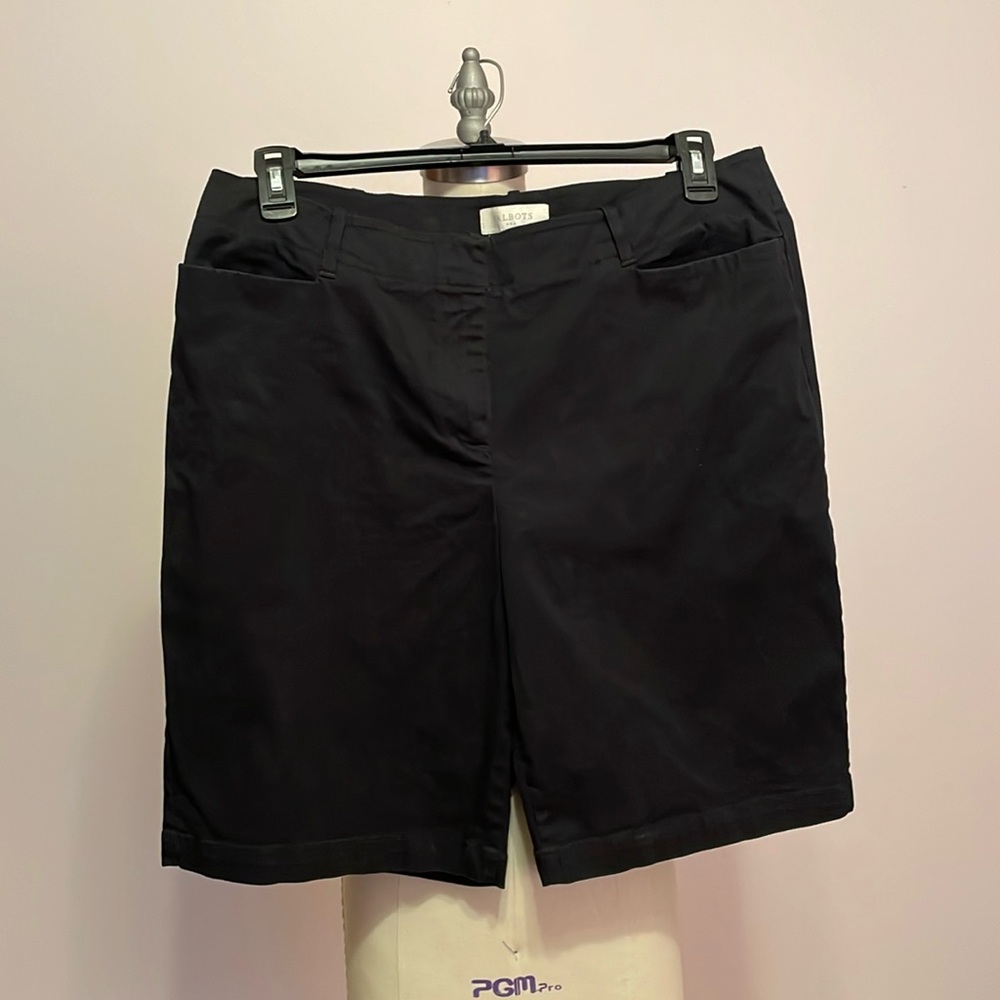Women’s Black Shorts Talbots Sz 16